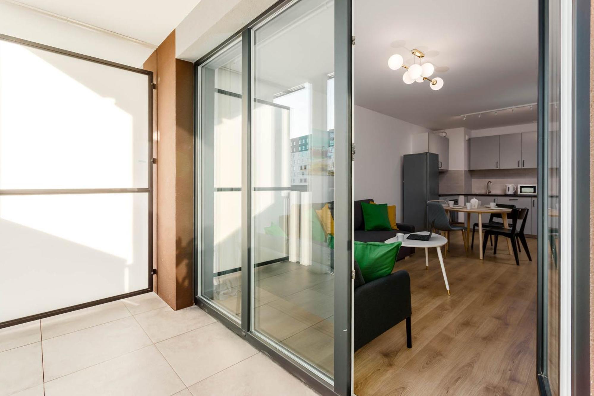 Enjoy! Ursus Apartment Warsaw Exterior photo
